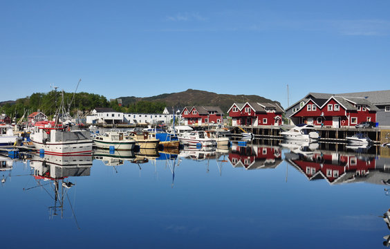 Fosnavag Norway / Fosnavag is a small fishing city in the municipality of Heroy in Norway.