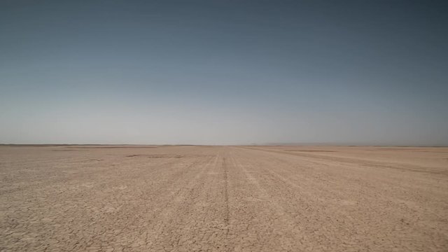 off road vehicle in the sahara desert