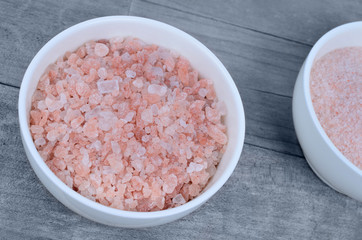 Pink salt in ceramic bowl