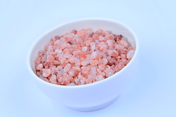 Fototapeta na wymiar Bowl with pink salt
