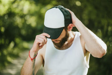 Baseball cap empty mock up © 4Max