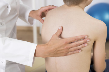 Paediatric scoliosis examination