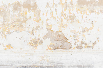 peeling off wall paint