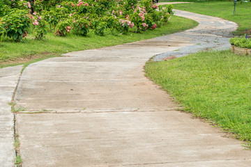 Obraz premium Road in the park
