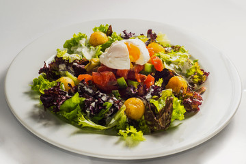 salad with cherry tomatoes