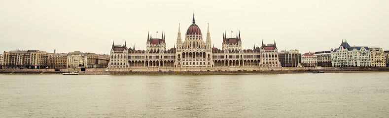 Fototapeta na wymiar Hungarian Parliament 