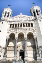 Fototapeta na wymiar The impressive facade of the Basilica of Notre Dame de Fourvière in Lyon, France 