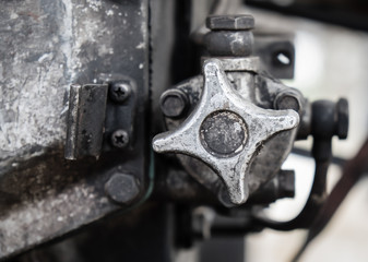 Obraz na płótnie Canvas grunge metal valve