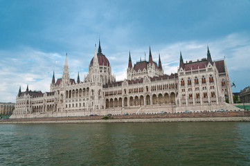 Fototapeta na wymiar Hungarian Parliament Building in Budapest.