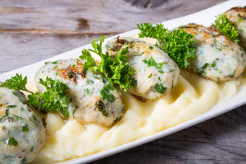 Fish cutlets with mashed potatoes