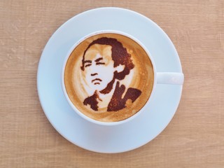 Sakamoto Ryoma on latte art drawing coffee cup.
