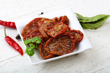 Dry tomato