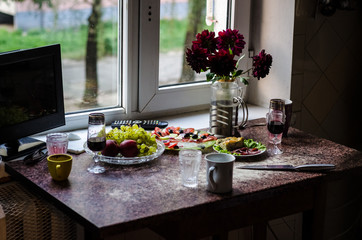 breakfast in the dark
