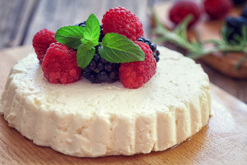 cottage cheese with fresh berry fruit and mint