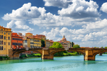 The Ponte Santa Trinita over the Arno River, Florence, Italy - obrazy, fototapety, plakaty