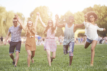 Obraz premium Group of best friends having fun.