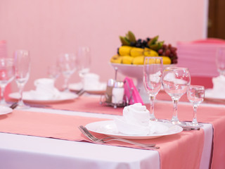 Dinner wedding table setting