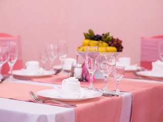 Dinner wedding table setting