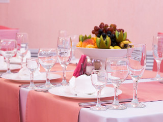 Dinner wedding table setting