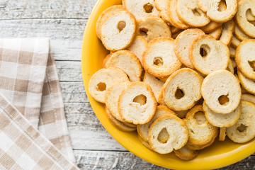 mini bread chips
