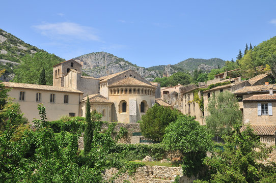 Le village de Saint-Guilhem-le-D&eacute;sert