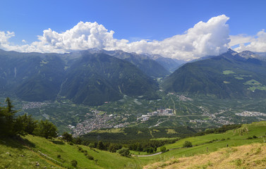 Fototapeta premium Südtirol - Vinschgau mit Blick ins Martelltal