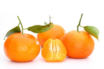 clementinen auf weiß