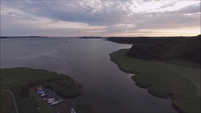 Anflug auf den Greifswalder Bodden.