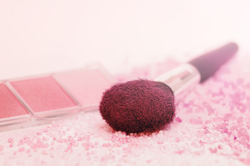 romantische darstellung make up pinsel