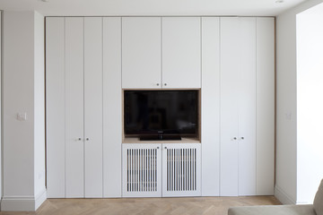 Renovated House in Tooting, London. Part of the Totterdown Estate constructed between 1903-1911. Built in cupboards and t.v.