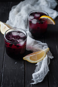 Lemonade with blueberries