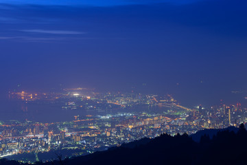 Fototapeta premium 神戸の夜景 摩耶山掬星台からの眺め