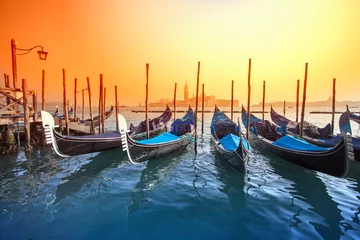 Zelfklevend Fotobehang Gondels in Venetië © JRP Studio