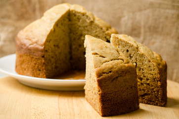 Banana cake