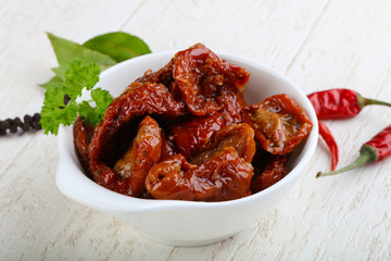 Dry tomato