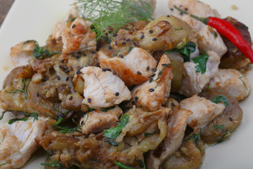 Stir-fry chicken with eggplant