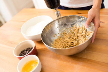 Baking chocolate chip cookies at home