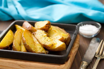 fried potato with salt