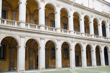 Inner yard galleries of Rome's government buildings 