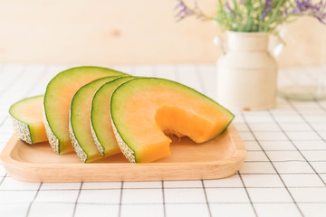 fresh cantaloupe melon