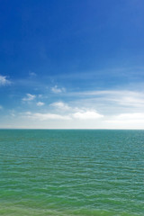 Obraz premium turquoise sea and blue sky