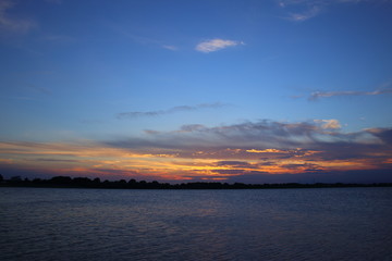 Fototapeta na wymiar 谷中湖の夕暮れ / 渡良瀬遊水地の谷中湖の夕暮れを撮影しました。