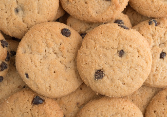 Vanilla chocolate chip crunchy cookies close view.