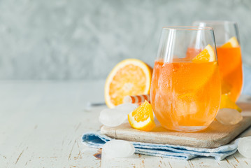 Spitz aperol cocktail in glasses