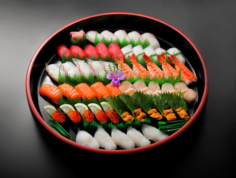 寿司桶 Photos Royalty Free Images Graphics Vectors Videos Adobe Stock 寿司桶 Photos Royalty Free Images Graphics Vectors Videos Adobe Stock