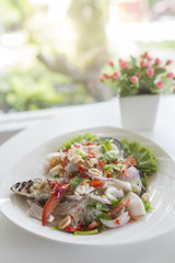 yam wun sen, thai mung bean noodle salad
