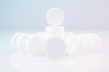 White medicine antibiotic pills