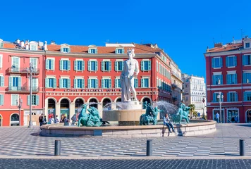 Keuken foto achterwand Nice Fountain du Soleil op Place Massena in Nice Frankrijk