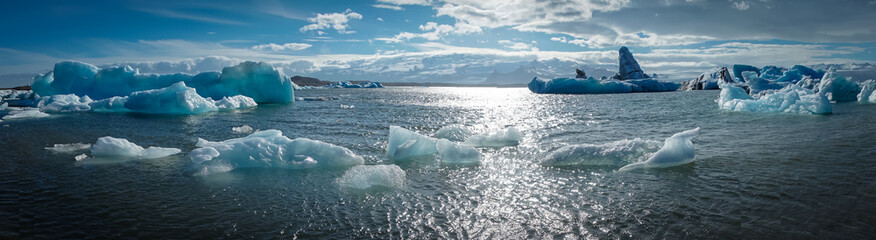 Série d'Icebergs à Jokulsarlon en islande