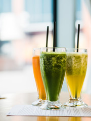 smoothie from spinach, carrots and pears